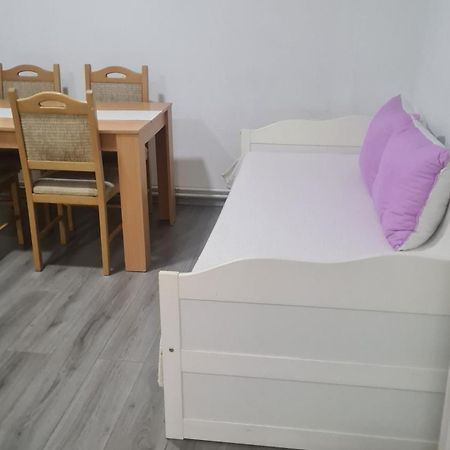Apartman City Apartment Тузла Екстериор снимка