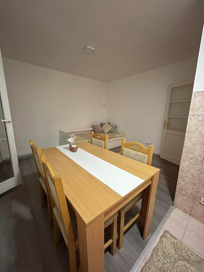 Apartman City Apartment Тузла Екстериор снимка